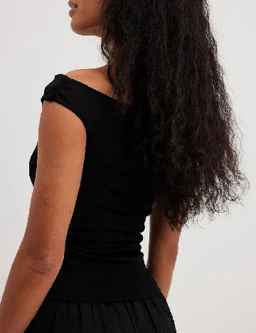 Maiou NA-KD, negru