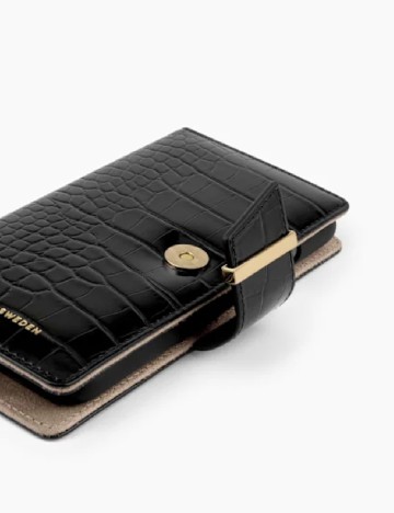 Husa iPhone IDEAL OF SWEDEN, negru