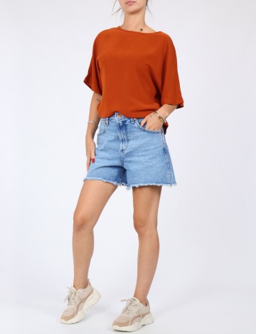 Tricou SHEIN, maro
