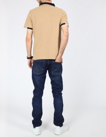 Tricou Lacoste, maro