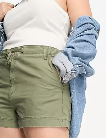 Pantaloni scurti ASOS Curve, verde Verde