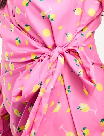 Rochie medie IN THE STYLE, roz Roz