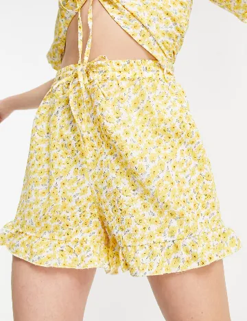 Pantaloni scurti Only, galben Galben