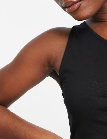 Top Monki, negru