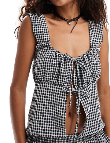 Top Reclaimed Vintage, alb/negru