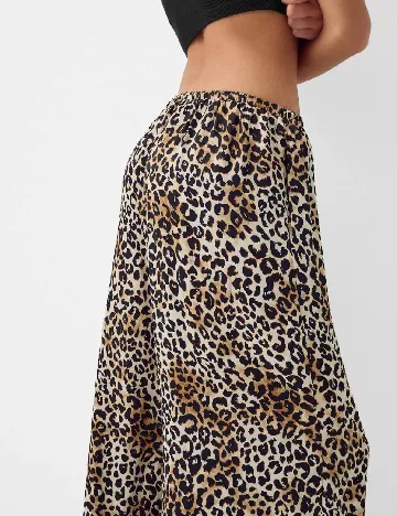 Pantaloni Bershka, animal print Animal print