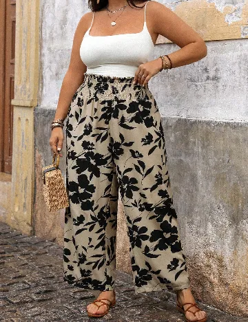 Pantaloni SHEIN CURVE, maro Maro