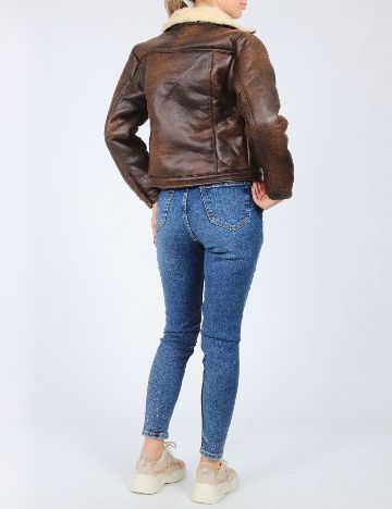 Jacheta Zara, maro