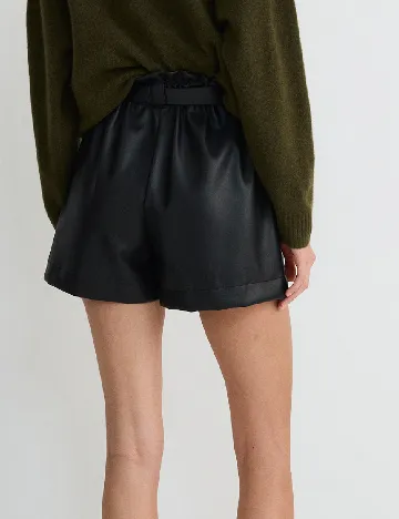 Pantaloni scurti Reserved, negru Negru