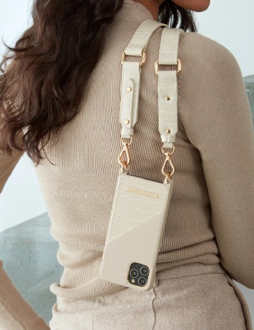 Husa iPhone IDEAL OF SWEDEN, bej