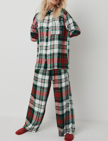 Pijama Reserved, mix culori