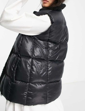 Vesta Threadbare, negru