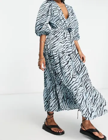Rochie medie Glamorous, albastru Albastru