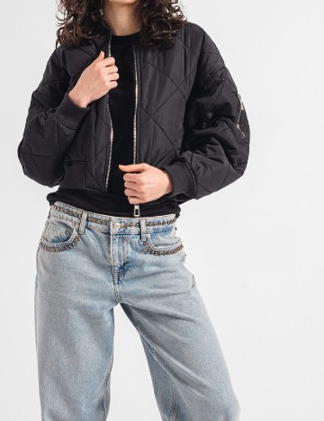 Jacheta Only, negru