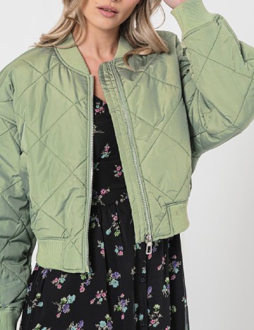 Jacheta Only, verde