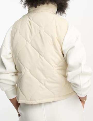 Vesta ASOS, crem