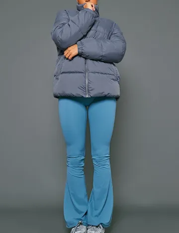 Geaca PrettyLittleThing, albastru Albastru
