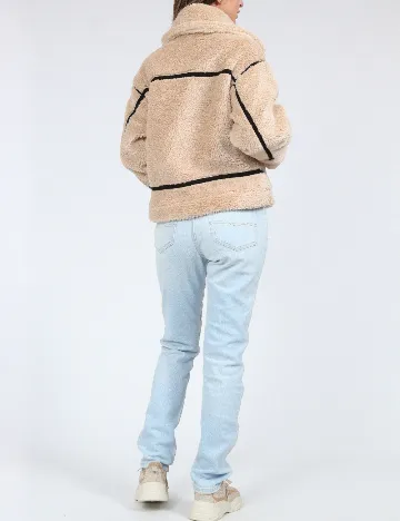 Jacheta Zara, crem Crem