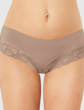 Chilot Triumph, gri