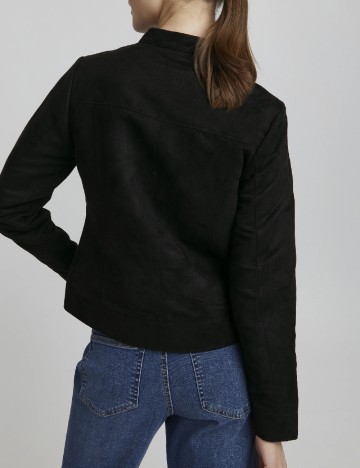 Jacheta Oxmo, negru