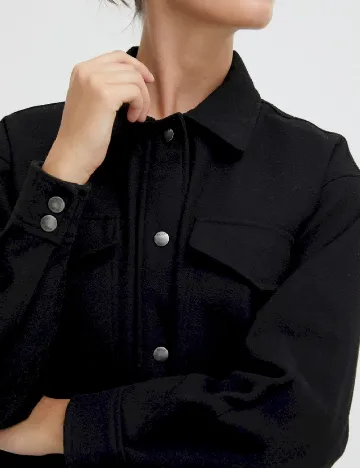 Jacheta Oxmo, negru Negru