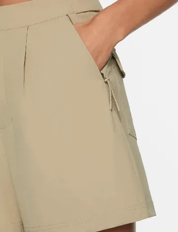 Pantaloni scurti Oysho, bej Crem