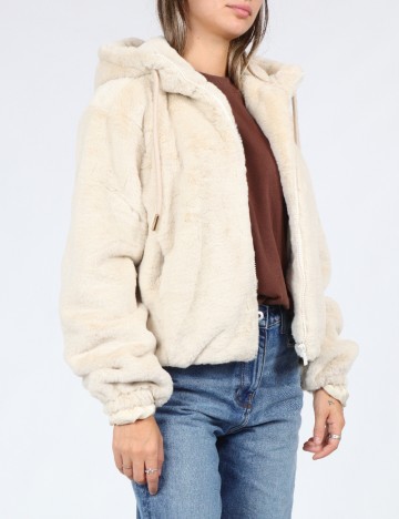 Jacheta Stradivarius, bej