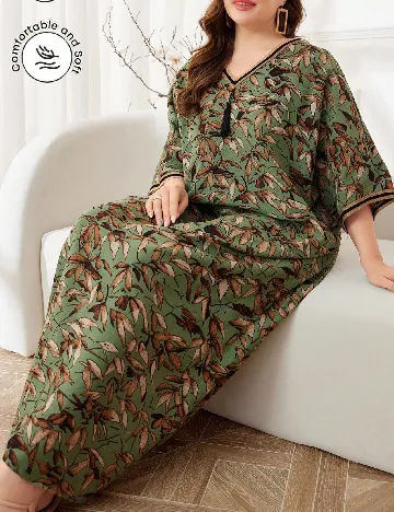 Rochie lunga SHEIN CURVE, verde/maro Verde