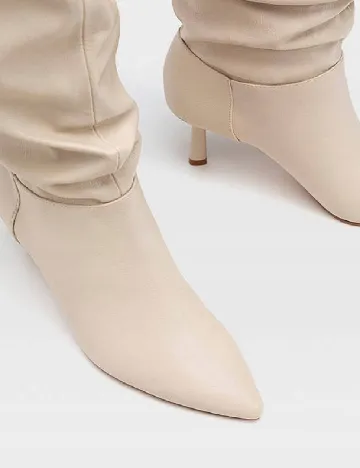 Cizme Stradivarius, crem Crem
