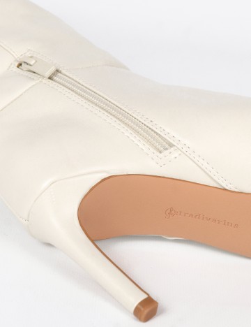 Cizme Stradivarius, crem