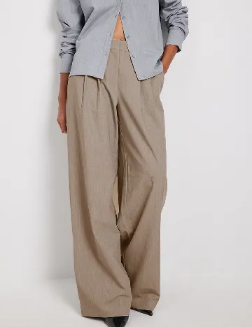 Pantaloni NA-KD, maro Maro