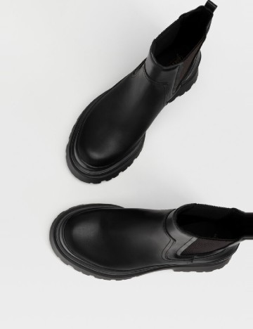 Ghete Stradivarius, negru