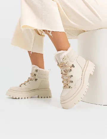 Ghete Stradivarius, crem Crem