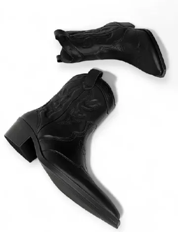 Ciocate Stradivarius, negru Negru