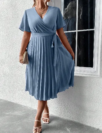 Rochie medie SHEIN CURVE, albastru deschis Albastru