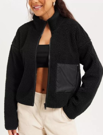 Jacheta Noisy May, negru