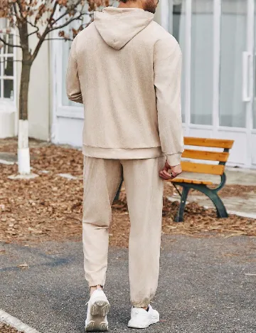 Compleu SHEIN Plus Size Men, maro deschis Maro
