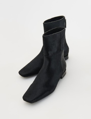 Ghete Reserved, negru