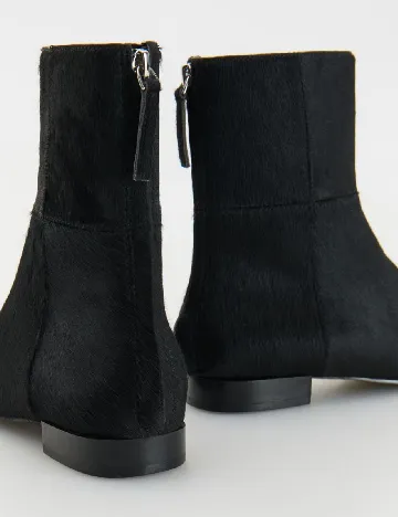 Ghete Reserved, negru Negru