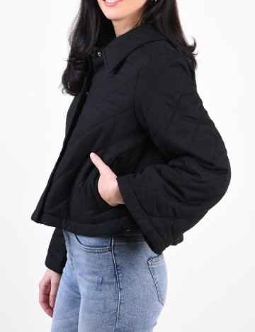 Jacheta Vila, negru