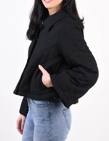 Jacheta Vila, negru Negru