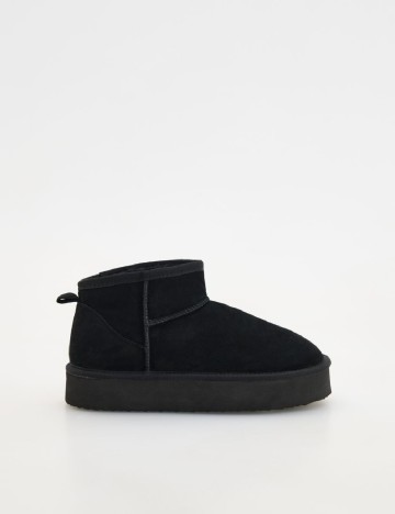 Ghete Reserved, negru