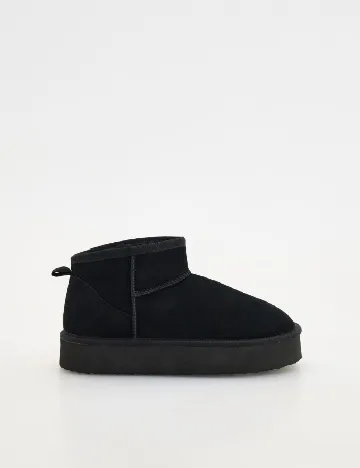 Ghete Reserved, negru Negru