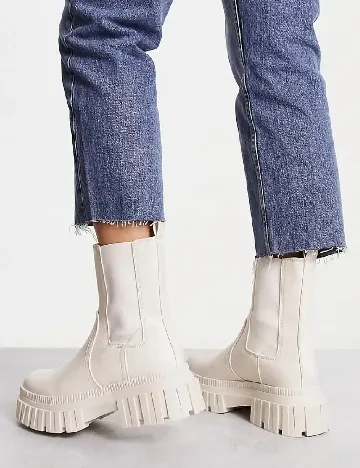 Ghete Stradivarius, crem Crem