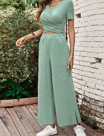 Compleu SHEIN, verde deschis
