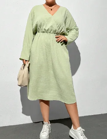 Rochie medie SHEIN CURVE, verde deschis Verde