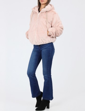 Jacheta Stradivarius, roz