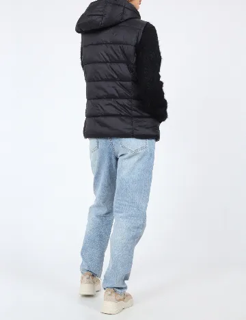 Vesta Jacqueline de Yong, negru Negru