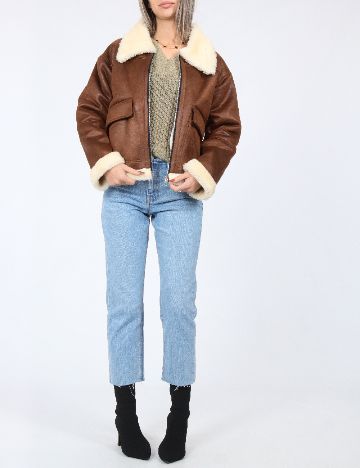 Jacheta Zara, maro