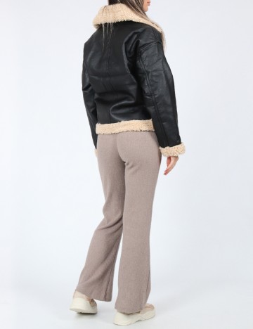 Jacheta Bershka, negru